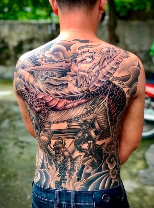 Cá chép vượt vũ môn hóa Rồng trắng đen full lưng