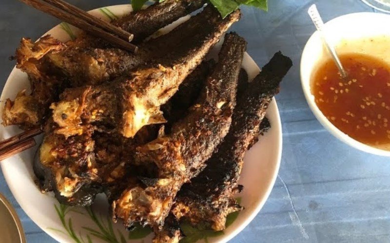 Cá ngát nướng muối ớt