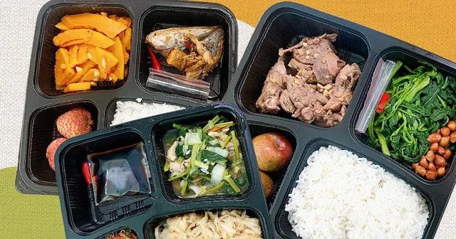 Dịch vụ cơm văn phòng tại quán Cá Koi