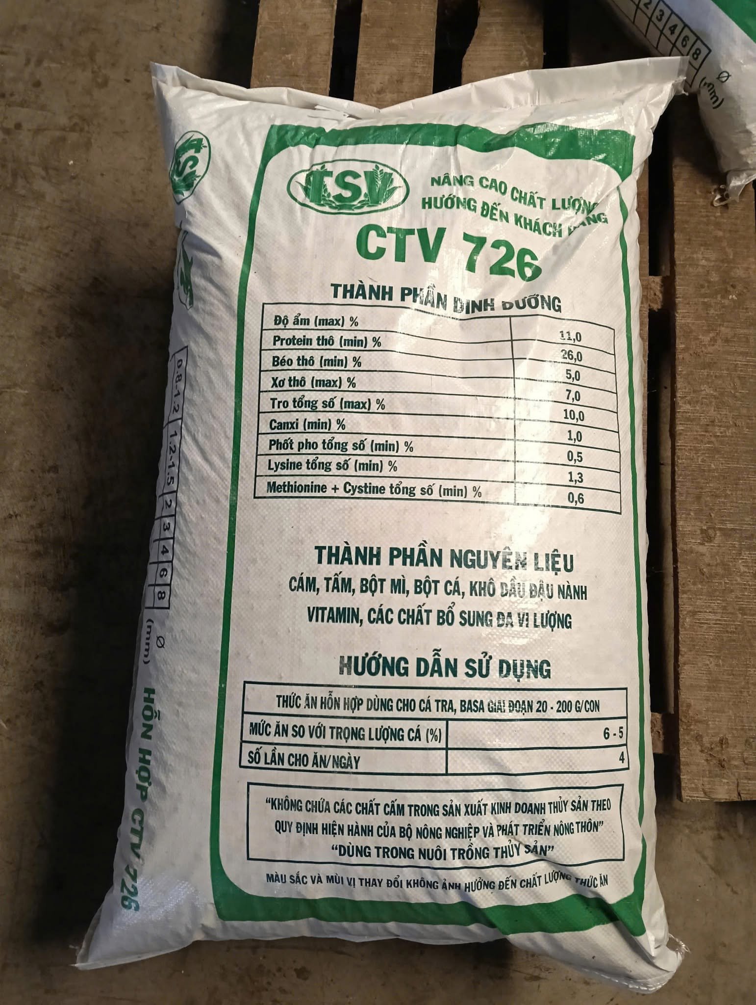 Thức ăn cá tra công thức dinh dưỡng cho cá phát triển