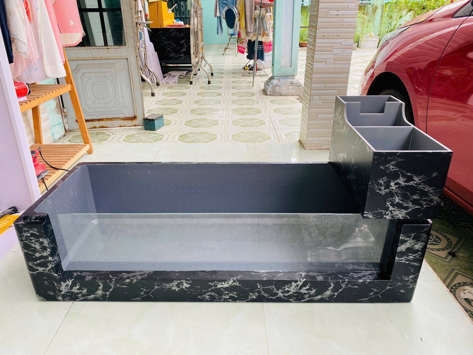 Làm hồ cá bằng thùng xốp bền đẹp và an toàn cho cá