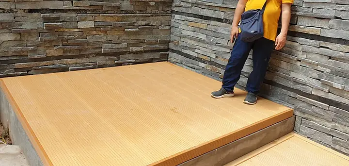 Báo Giá Sàn Gỗ Ngoài Trời Nắp Bể Cá Koi