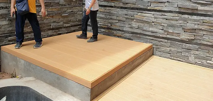 Báo Giá Sàn Gỗ Ngoài Trời Nắp Bể Cá Koi