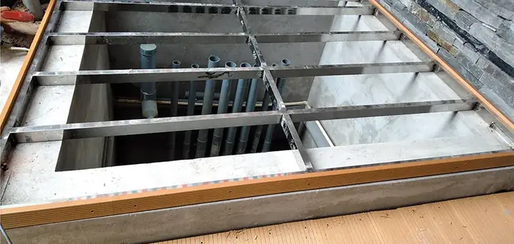 Báo Giá Sàn Gỗ Ngoài Trời Nắp Bể Cá Koi