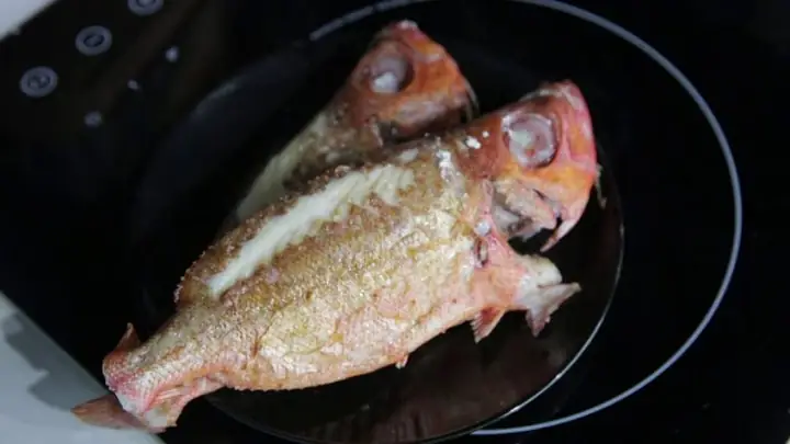 Cá Bã Trầu Chiên Giòn