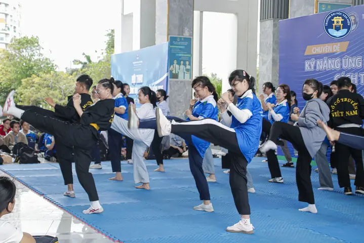 Cá Cảnh Văn Hiến
