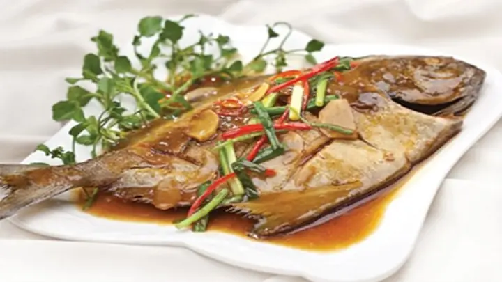 Cá Chim Trắng Kho Gừng Ớt