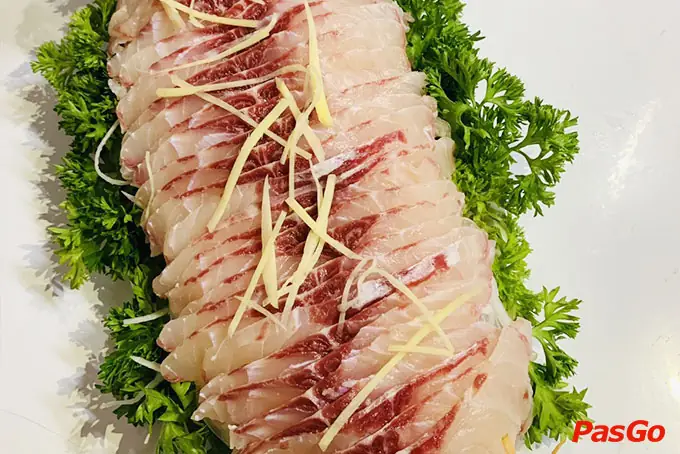 Nhà Hàng Cá Giò Viễn Đông – 531 Bạch Đằng, Hoàn Kiếm – Thưởng Thức Đặc Sản Việt, Tận Hưởng Gió Mát Lành Từ Sông Hồng