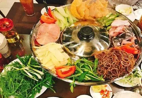 Lẩu Cá Hoàng Đế