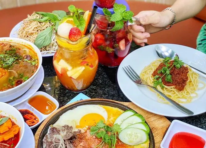Menu Nước Và Đồ Ăn Hấp Dẫn, Đa Dạng