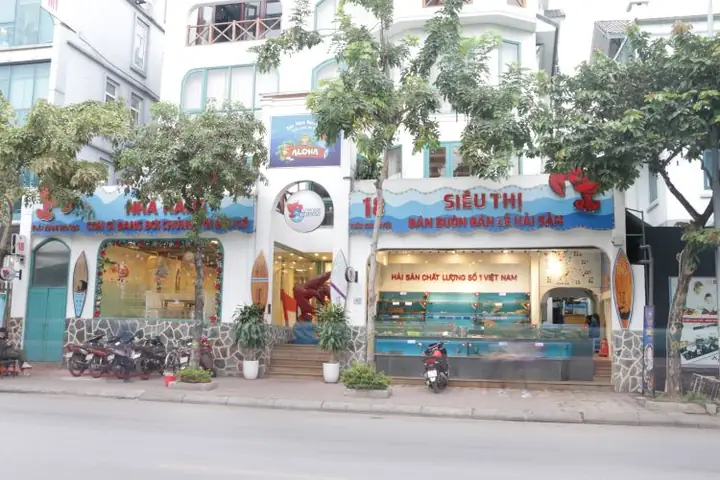 Nhà Hàng Thế Giới Hải Sản – Quán Lẩu Cá Tầm Hà Nội Nổi Tiếng