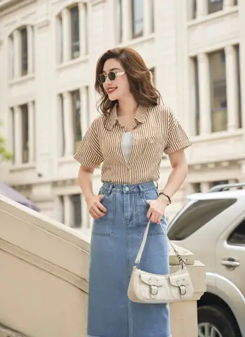 Chân Váy Jean Phối Áo Sơ Mi