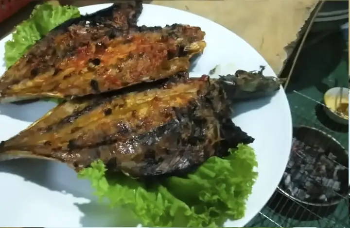 Cá Xác Sọc Nướng Muối Ớt