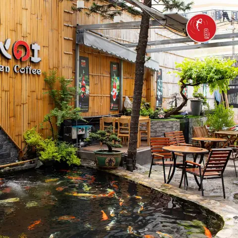 16. Zen Koi Garden Coffee - Cafe Cá Koi Tại Tân Bình