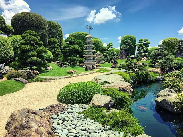 Những Hình Ảnh Đẹp Độc Đáo Được Chụp Tại Công Viên Cá Koi Rin Rin Park