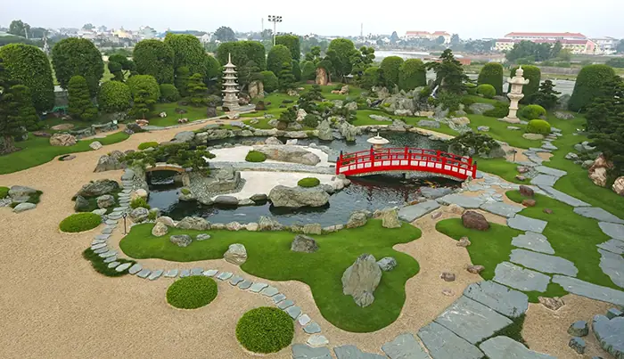 Cong Vien Ca Koi Rin Rin Park