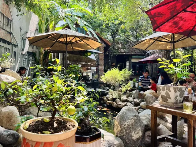 Cafe Cá Koi Vườn Xưa Thủ Đức Cafe Cá Koi Vườn Xưa Thủ Đức