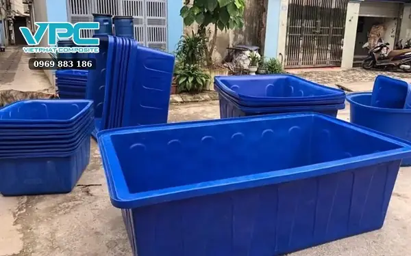 Những Yếu Tố Ảnh Hưởng Đến Giá Bể Composite Nuôi Cá Koi