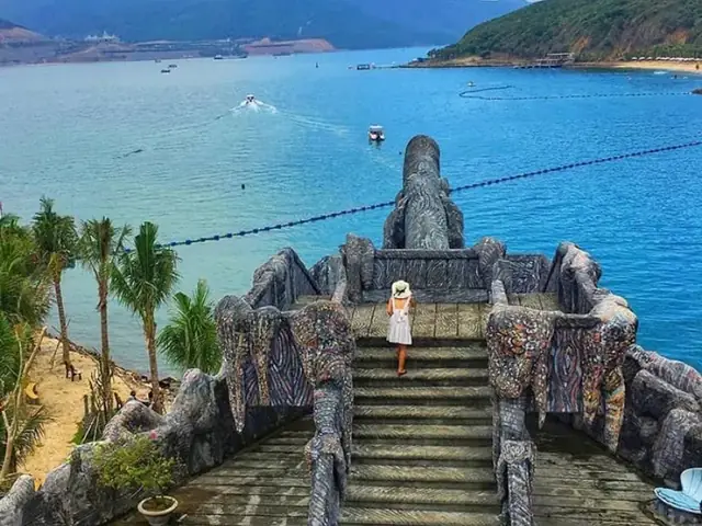 Lưu Ý Khi Tham Quan Hồ Cá Trí Nguyên