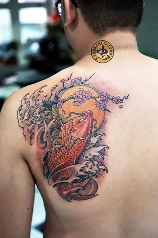 Hình Xăm Cá Chép Hóa Rồng Ở Lưng