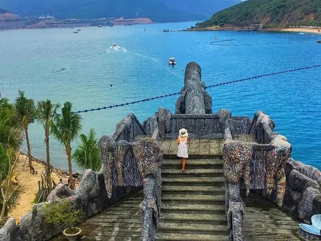 Những Lưu Ý Khi Tham Quan Hồ Cá Trí Nguyên