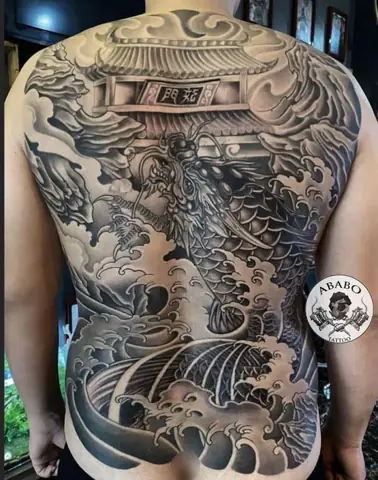 Hình Xăm Kín Lưng Cá Chép