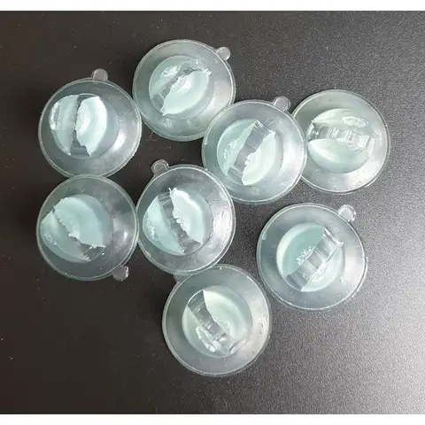Combo 10 Cái Hít Kính Ngăn Hồ Cá Việt Nam - Hàng Công Ty