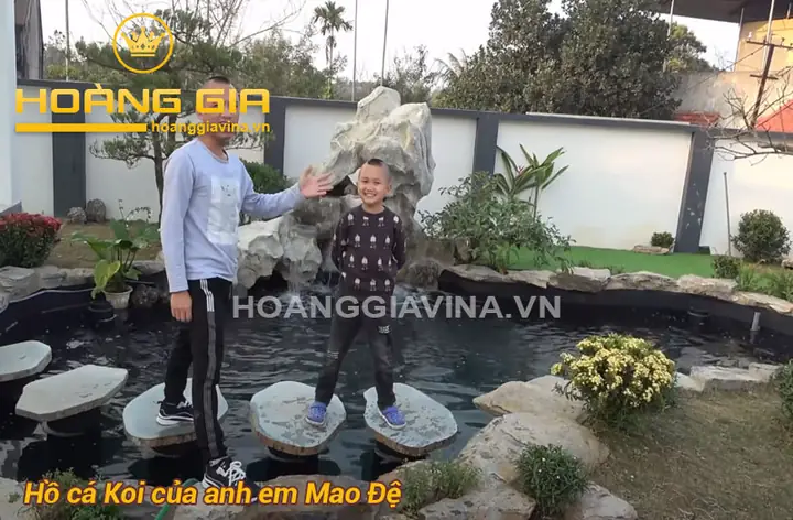 Mẫu Hồ Cá Koi Ngoài Trời Đẹp Của Người Nổi Tiếng