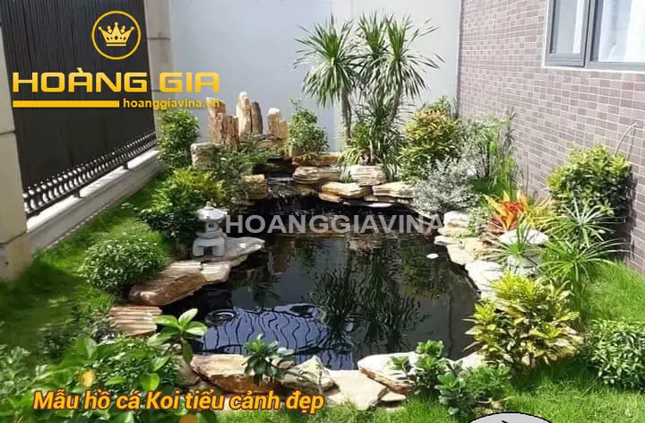 Mẫu Hồ Các Koi Ngoài Trời Kết Hợp Cùng Hòn Non Bộ