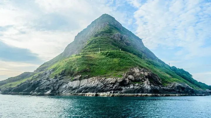 Du Lịch Mũi Cá Mập Côn Đảo Mùa Nào Đẹp Nhất?