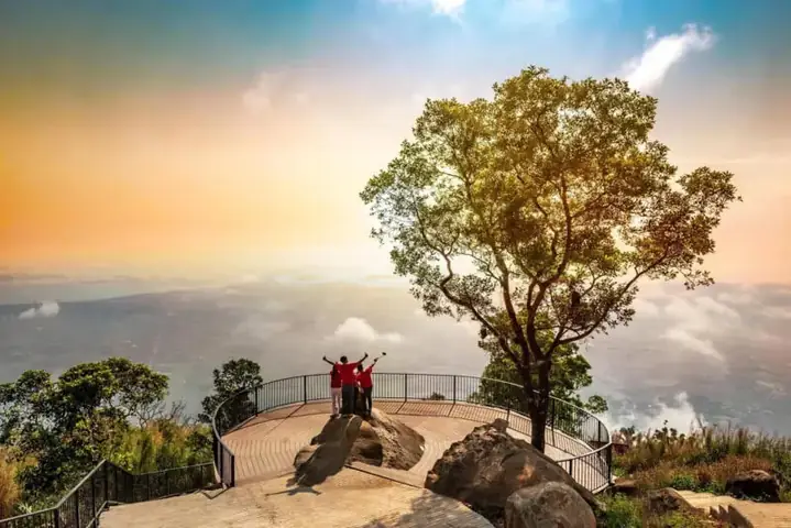 Tổng Quan Khí Hậu Và Lịch Trình Hành Hương