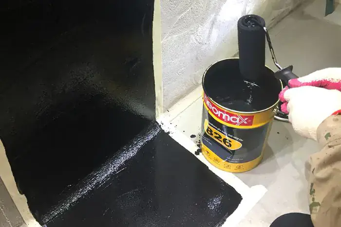 Sơn Chống Thấm Hồ Cá Koi: Hướng Dẫn Chọn Loại Tốt, An Toàn Cho Cá Và Tuổi Thọ Công Trình