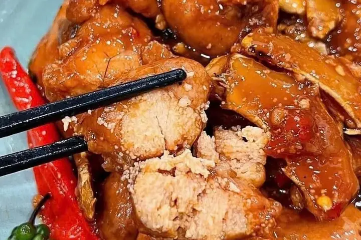 Trứng Cá Chép Kho Tiêu