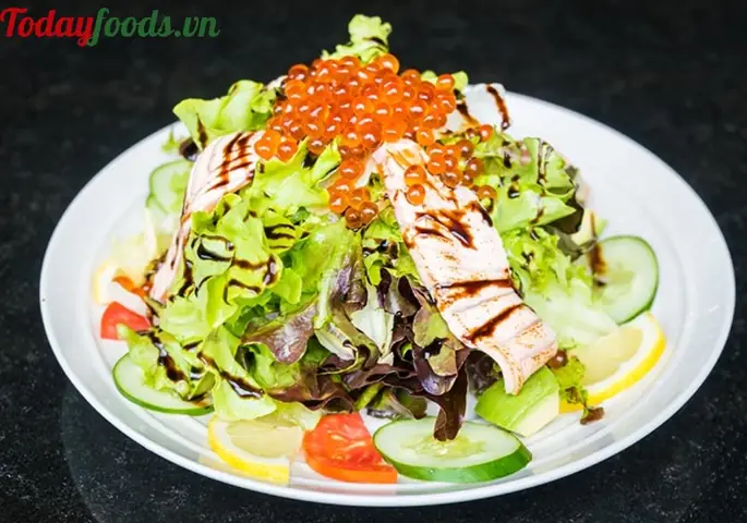 Ăn Trứng Cá Hồi Có Tanh Không
