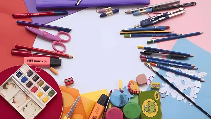 Chuẩn Bị Dụng Cụ Vẽ Cá Heo
