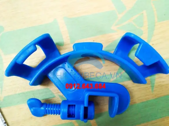 Kẹp Vòi Thay Nước Bể Cá: Cách Chọn, Hướng Dẫn Sử Dụng Và Mẹo Vệ Sinh Bể Cá Hiệu Quả