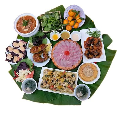 Khi Nhắc Đến Nhà Hàng Chuyên Cá Tại Tỉnh Hòa Bình, Nhà Hàng Vua Cá Long Phượng Chắc Hẳn Là Cái Tên Được Nói Đến Đầu Tiên Bởi Người Dân Địa Phương. Bắt Đầu Bằng Một Khao Khát Và Tình Yêu Mãnh Liệt Với Hương Vị Xứ Sở, Vua Cá Long Phượng Đã Đi Được Chặng Hành Trình Hơn 20 Năm Trong Việc Tạo Ra Những Món Ăn Đậm Đà Hương Vị, Chiều Lòng Cả Những Thực Khách Sành Ăn Nhất.