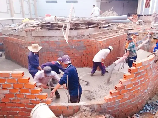 Đào Đất Và Tạo Lòng Hồ
