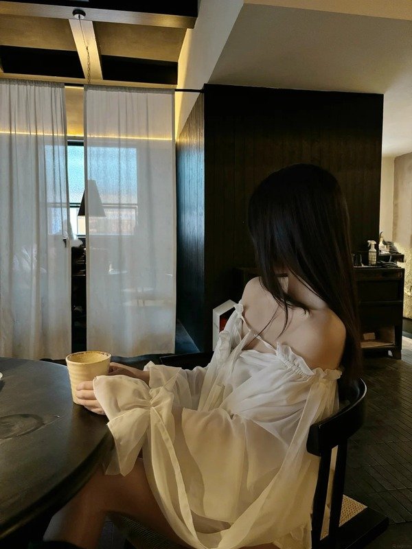 ảnh gái xinh che mặt 2009 12