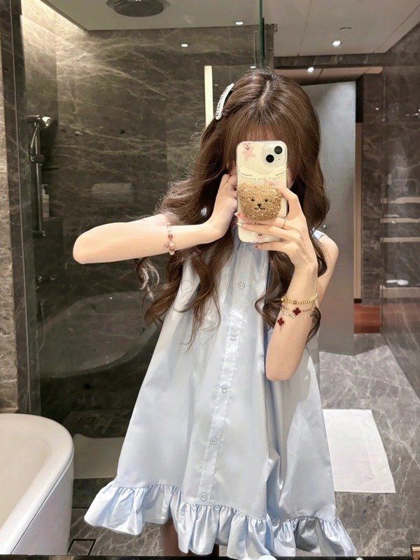 ảnh gái xinh che mặt 2011 11