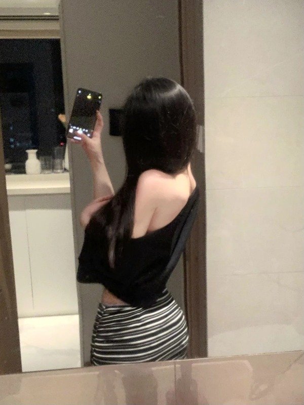 ảnh gái xinh che mặt 2011 20