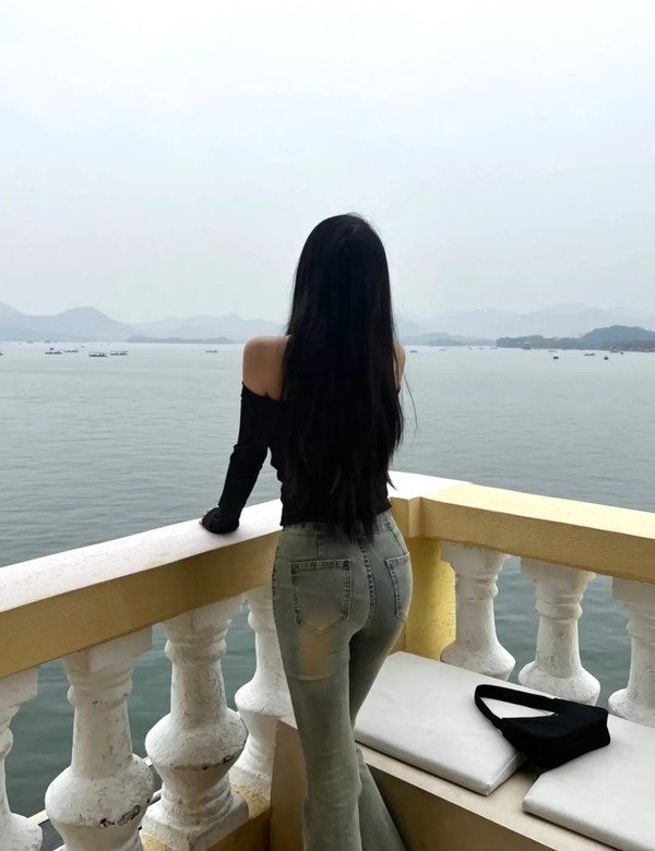 ảnh gái xinh che mặt 2011 9