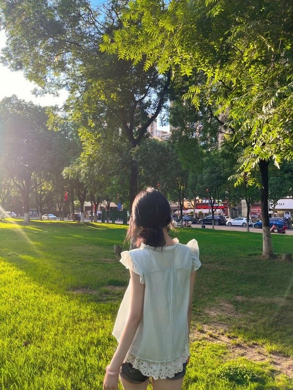 ảnh gái xinh che mặt 2012 26