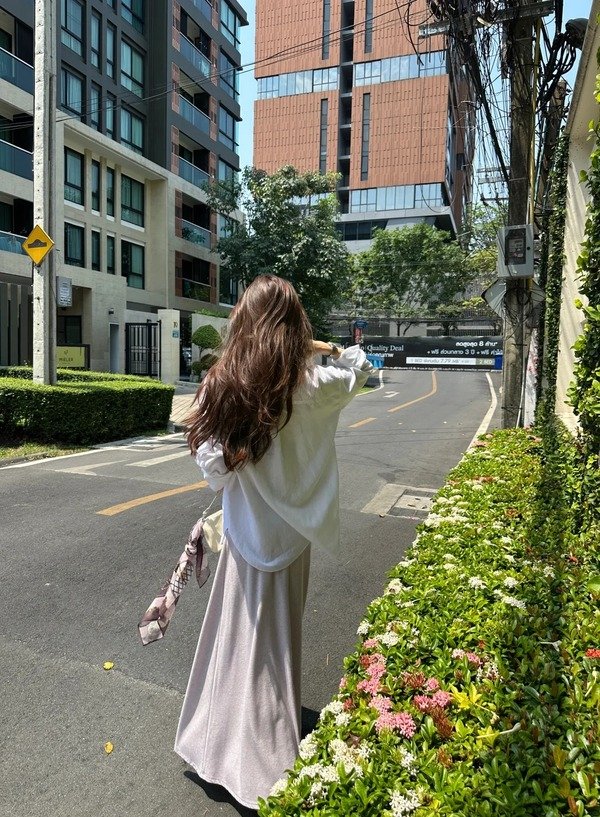 ảnh gái xinh che mặt 27