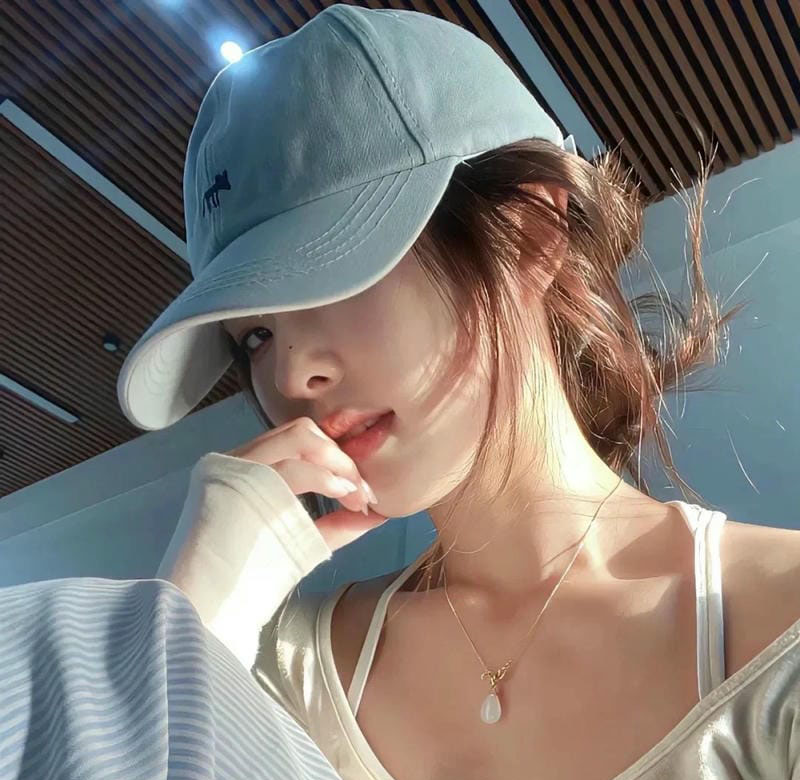 avatar ảnh đội mũ ngầu 8
