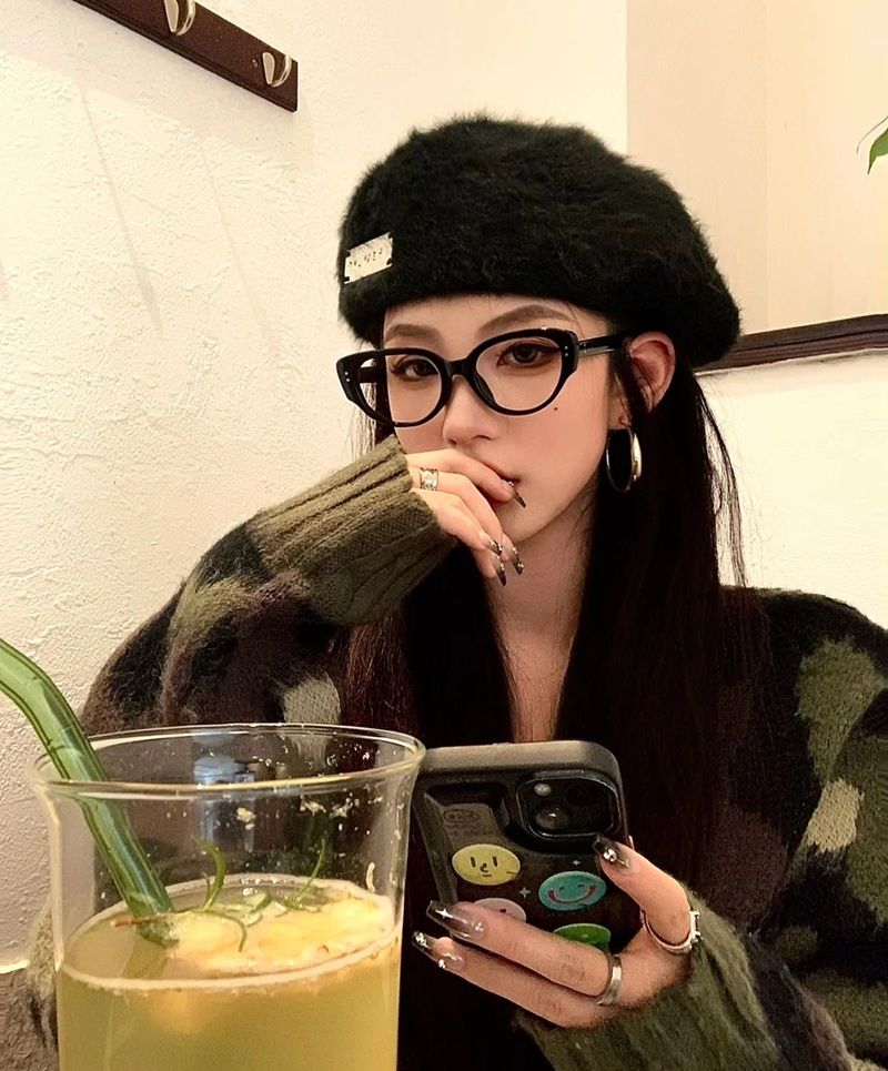 avatar ảnh gái xinh ngầu 15