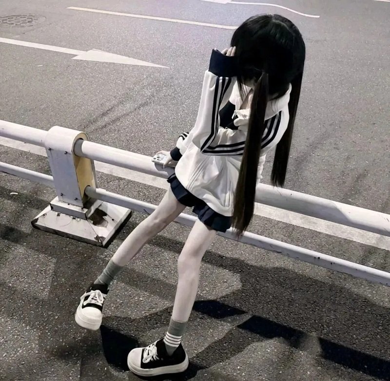 avatar ảnh girl che mặt ngầu 20