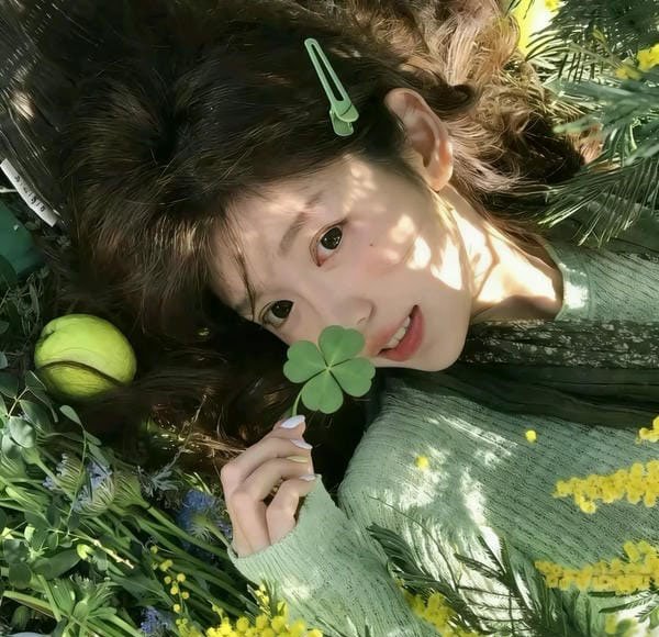 avatar cỏ 4 lá cute 37
