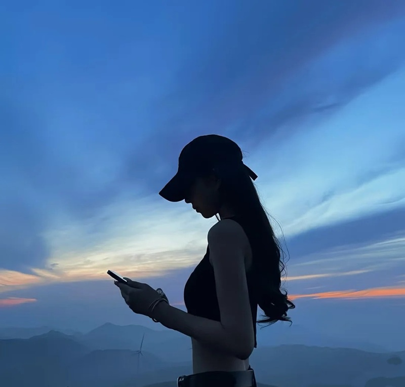 avatar đôi nữ ngầu 32