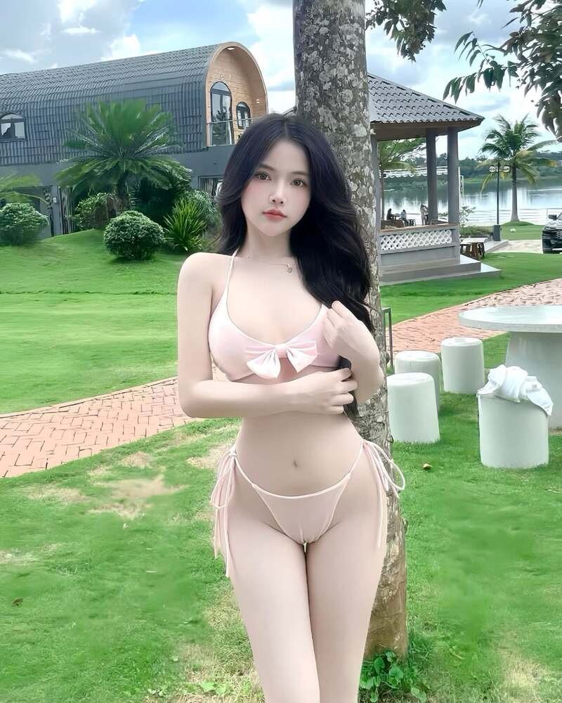 con gái mặc bikini siêu mỏng 21